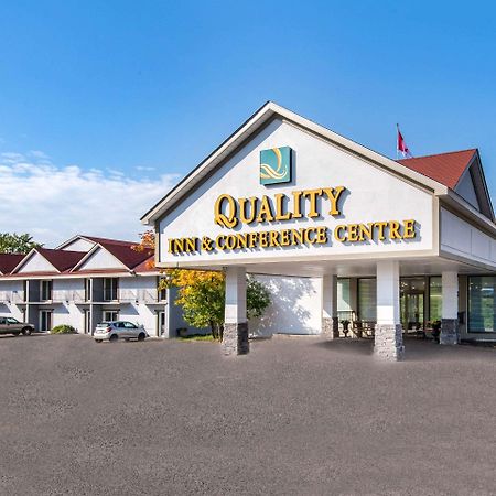 Quality Inn & Conference Centre Orillia Exteriér fotografie